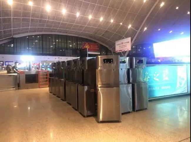 美的商凈進駐武漢高鐵站.jpg